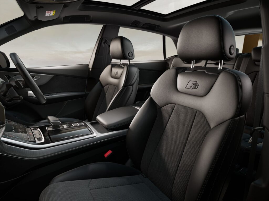 Audi SQ8 Interior