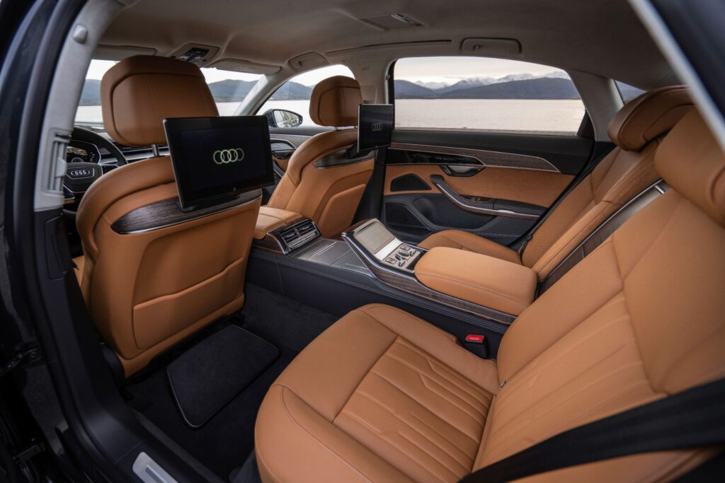 Audi A8 L