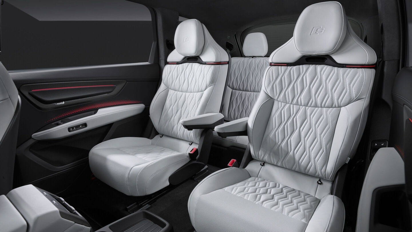Audi Q9 Interior Back seats