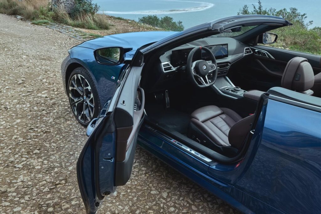 BMW M440i Interior